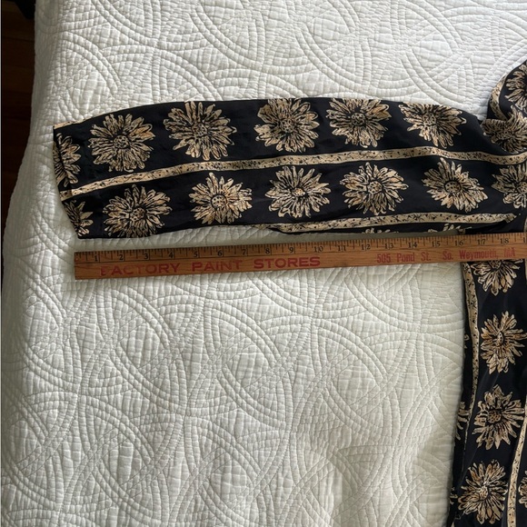 Silk Dark floral Vintage Blouse Boho Indie Earthy Whimsigoth Large - Picture 8 of 8